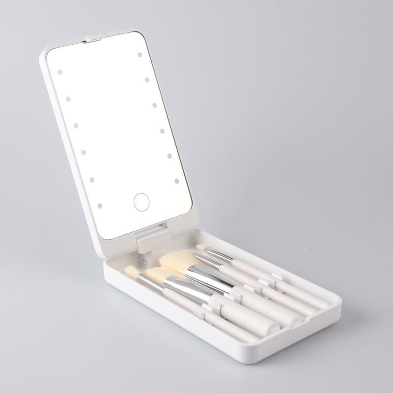 🔥🔥Travel Makeup Brush Set  with LED light
